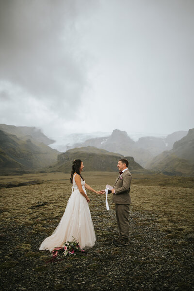 Icelandic wilderness as the perfect backdrop for this couple’s romantic elopement.