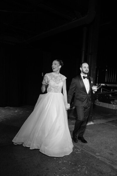 Jordan Grover Photo is a wedding photographer serving St. Louis, Central, and Eastern Missouri as well as travel + destination weddings. Jordan Grover Photo is an editorial and documentary style of photography.


