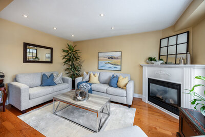 115 William Cowels living room (2)