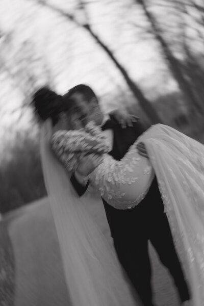 Candid wedding photos Green Bay