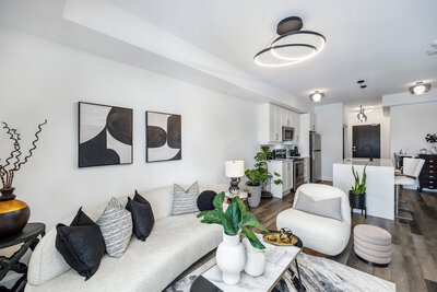 427-50 Lakebreeze living (4)
