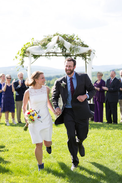 Mountain-View-Inn-Vermont-Wedding-Photo