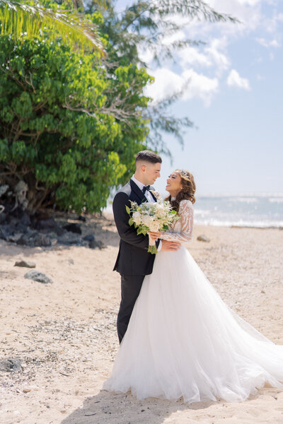 Loulu Palm Wedding Photographer Oahu Hawaii Lisa Emanuele-296