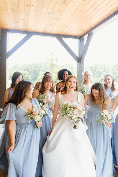 bridesmaids-bride-walking