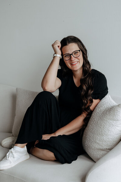 rachel boyd poses for a photo during a branding photoshoot