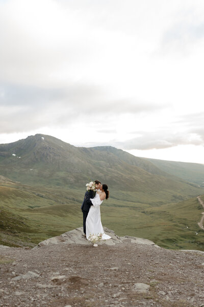 austin wedding photographer, wish well house, candid bride and groom photos