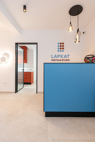 lapkat-dental-clinic-logo-wall-sign