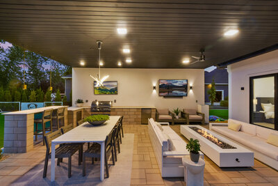 exterior design by Idaho Luxury Custom Home builder Thompson Homes