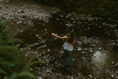 senior portrait in the forest near the oregon coast