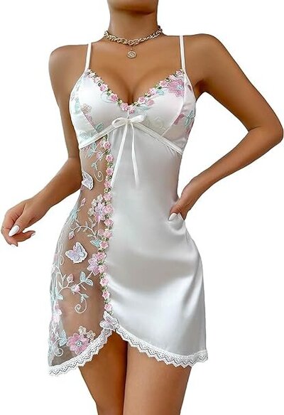 Floral Embroidery Lace Nightgown