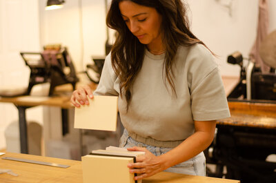 Female-Printing-Shop-034