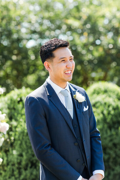 groom at the alter