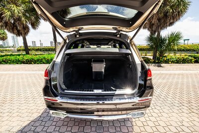 mercedes-maybach-gls-600-kalahari-gold-black-for-rent-in-miami-027