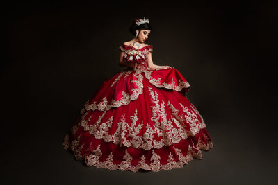 Maternity Session at Botanical garden in Birmingham Alabama