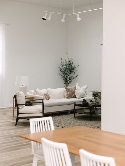 St. Louis- MO Photography Studio and Small Event Space- Lifestyle Studio08