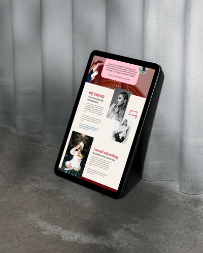 bold-feminine-showit-website-for-creatives