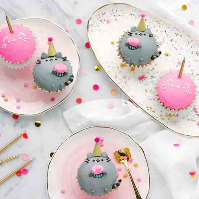 Pusheen-Birthday-Cupcakes