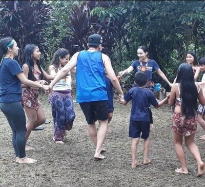 Napusamai dancing