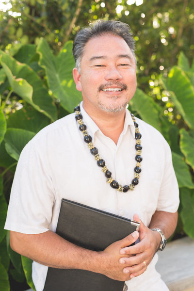 Find Oahu Wedding Officiants And Ministers With Photos And Bios