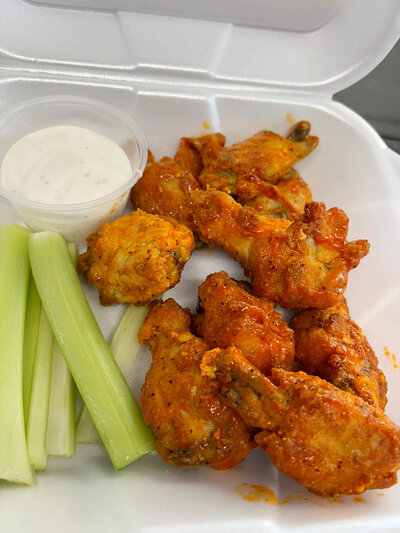 hot wings with ranch and celery