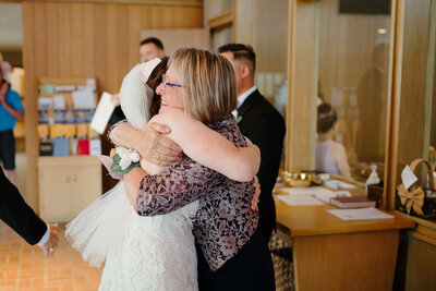 Rochester Covenant church summer wedding Rochester MN | Oduma photography -1-108