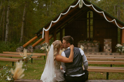 Wedding couple in Jasper National Park.