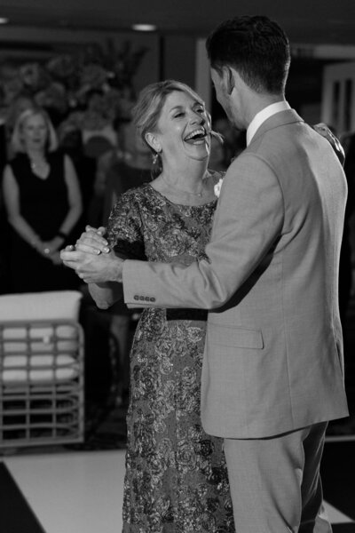grand rapids wedding photographer