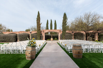 Windmill Winery's best wedding photographers, DePoy Studios, loves joining couples on their wedding day to photograph beautiful and romantic wedding photos.