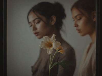 girl-with-flower