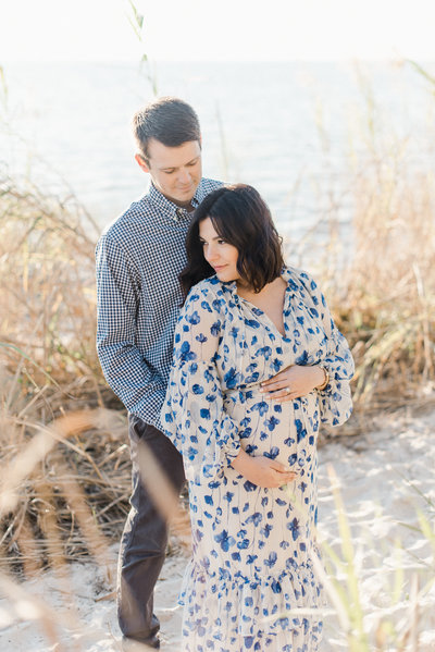 Maternity session on a beach