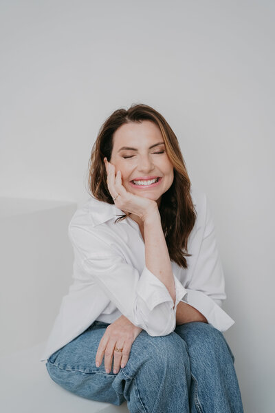 Marjena lachend