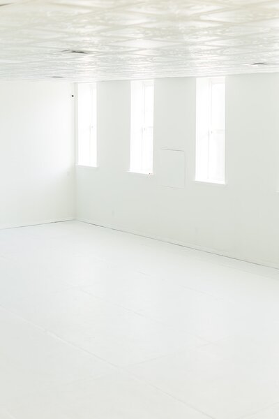 St. Louis Photography Studio- All White Studio Space and Small Event Space4