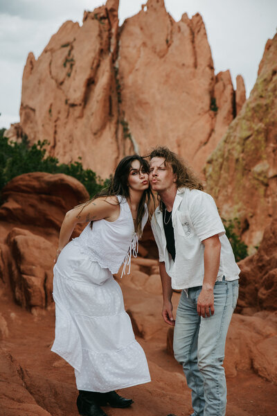 colorado-springs-engagement-photoshoot