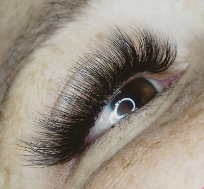 A newly done eyelash extension