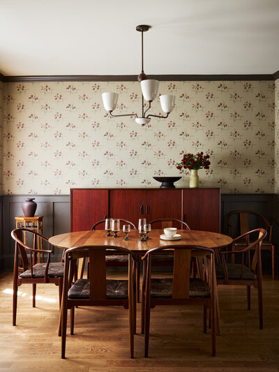 Craftsman dining room design in Takoma Park, designed by Washington, DC interior design firm, Sanabria & Co.