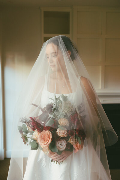Marissa-Arman-Gardens-At-Uncanoonuc-Mountain-Wedding-50