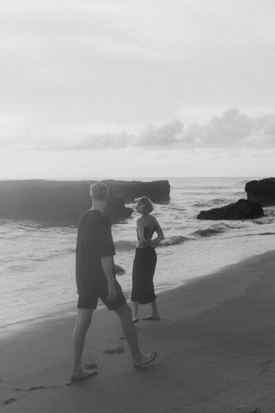 Engagement shoot of couple shoot? Creëer samen met mij beelden die jullie verhaal op een prachtige en authentieke manier vertellen. Iets waar jullie later met een glimlach op terugkijken en vol trots zeggen: 'kijk, dat zijn wij'.