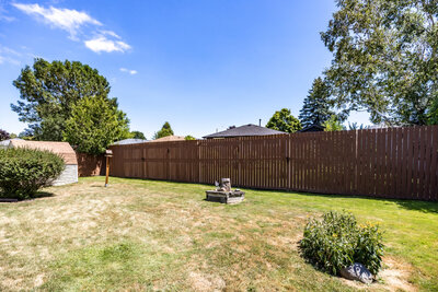 774 Downview yard (1)