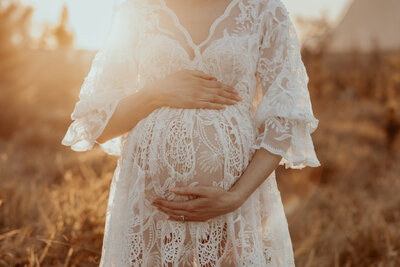 Brisbane maternity photo at sunset