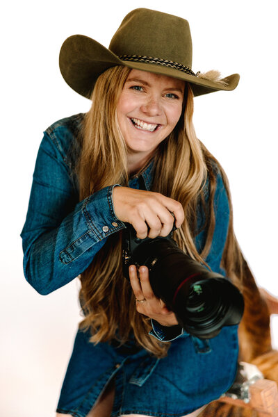Southwest Montana Couple & Wedding Photographer
