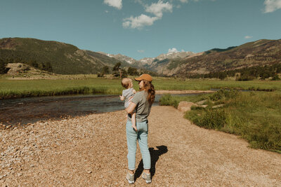 Virginia photographer holding her son