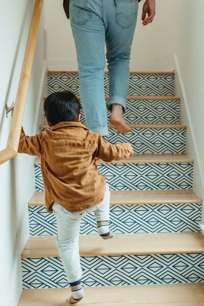 Austin area family photographer home sessions