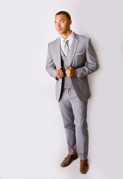 Light-grey-suit