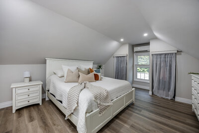 79 Townline primary bdrm (1)