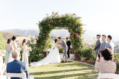 Getting ready at the Villas in la Quinta before they exchanged the vows at the Palm springs la quinta country club