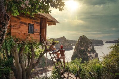 Treehouse with ocean view in Thailand