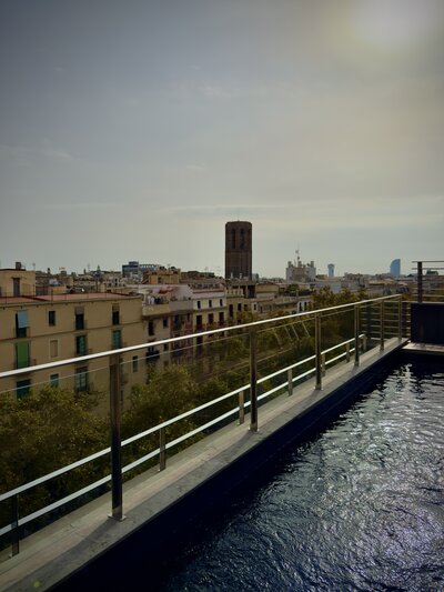 Elegant room with city views at Hotel Bagués in Barcelona's Gothic Quarter