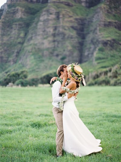 Oahu Hawaii Kauloa Ranch Wedding Film-Valorie Darling Photography-09_websize