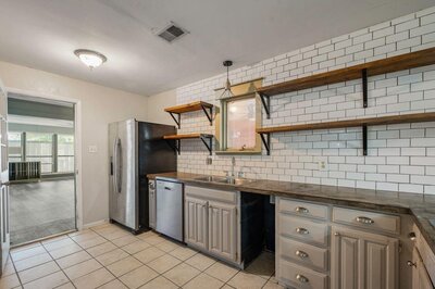 3 bedroom home on 1 acre for sale Era ISD