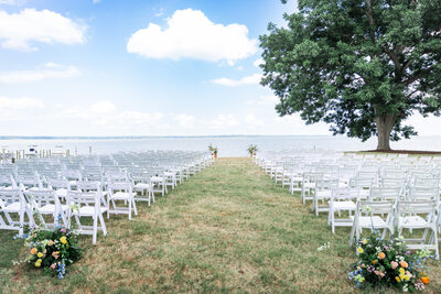 farmhouse table wedding rentals